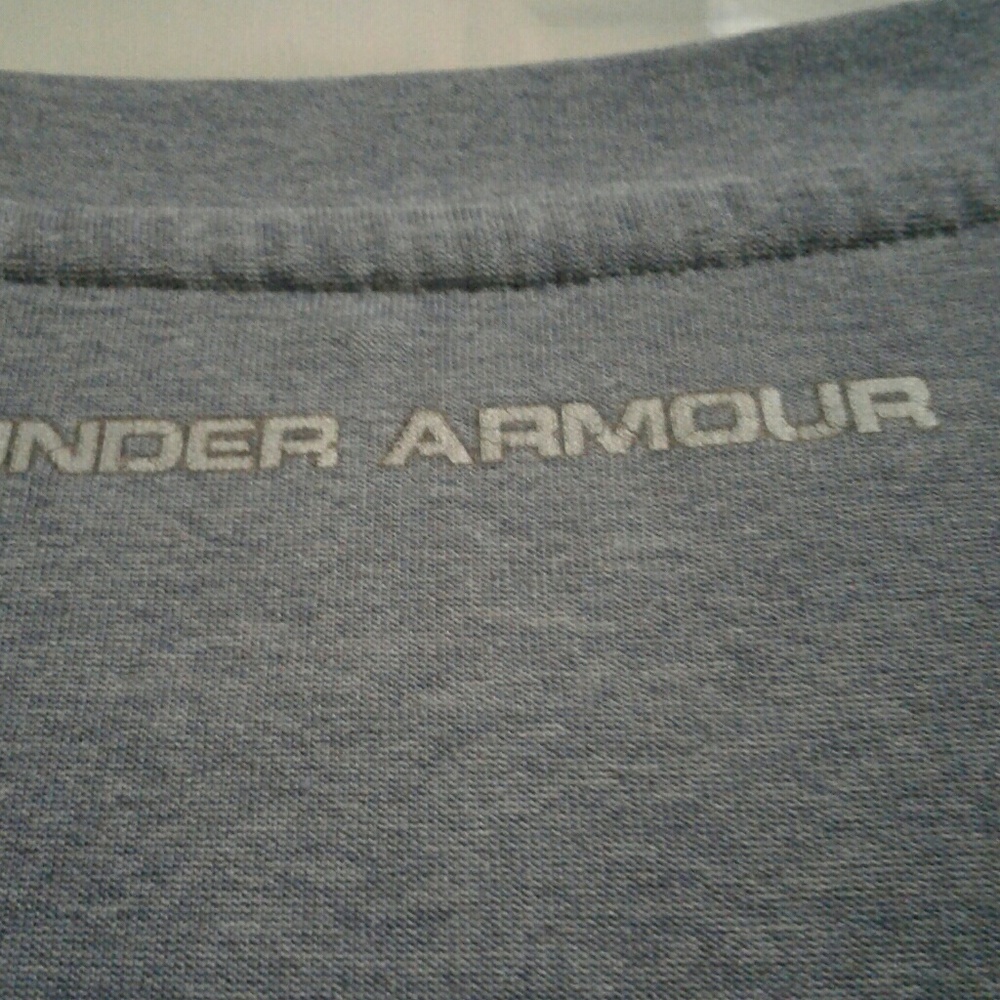 🌷4/$25🌷Men's under armour tee - Picture 4 of 5